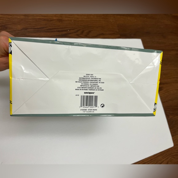 ❤️ FREE with any purchase 🙏🏽 Unique Star Wars Baby Yoda Child Gift Bag - Picture 12 of 13